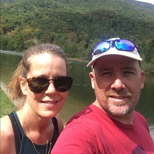 Meet your Posher, Daniel and Elizabeth